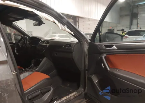 2019 Volkswagen Tiguan 2.0T Sel Premium/2.0T Sel Premium R-Line z USA, uszkodzony, nr VIN 3VV4B7AX4KM023685